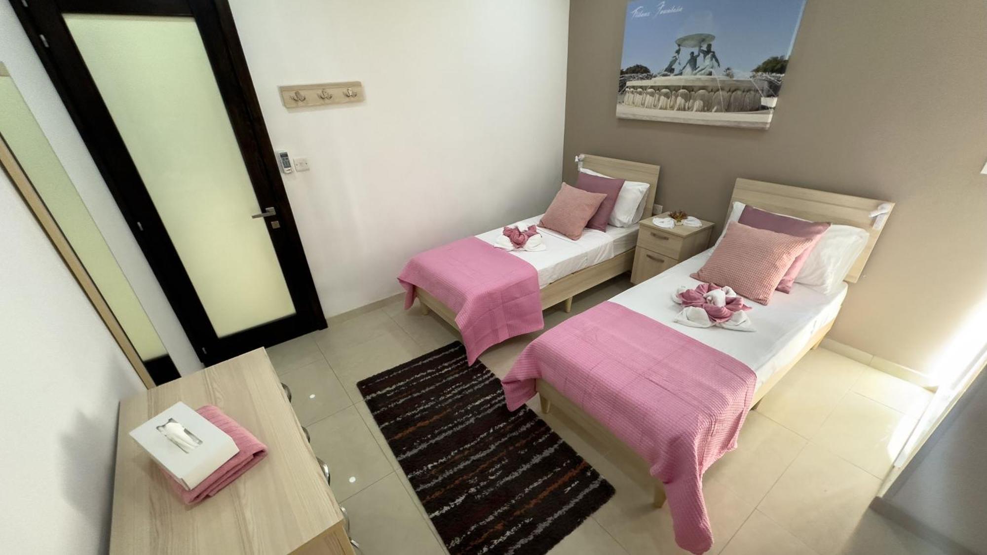 Apartament In Ta' Xbiex 3Br- 3 Min Yatch Marina Мсида Экстерьер фото
